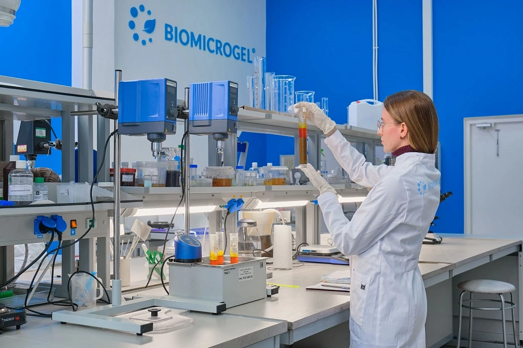 НПО БиоМикроГели — эксперт в разработке и производстве реагентов для промышленной очистки от масел, жиров и нефтепродуктов